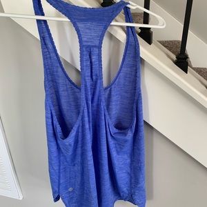 Lululemon tank